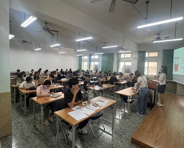 114年5月14日講師與聽講學生照片圖片
