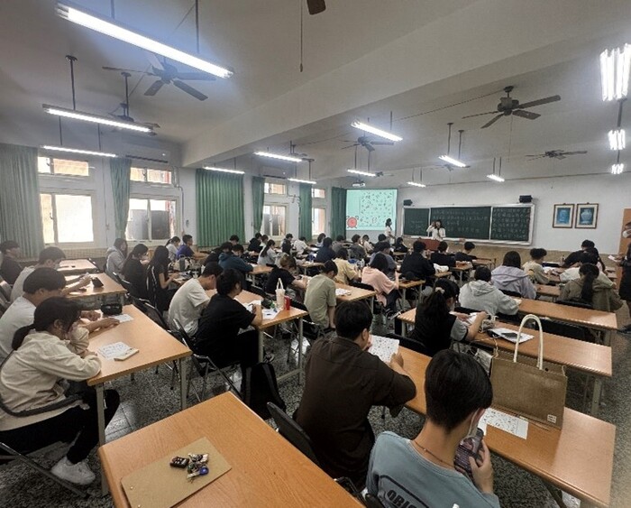 114年5月14日講師與聽講學生照片圖片